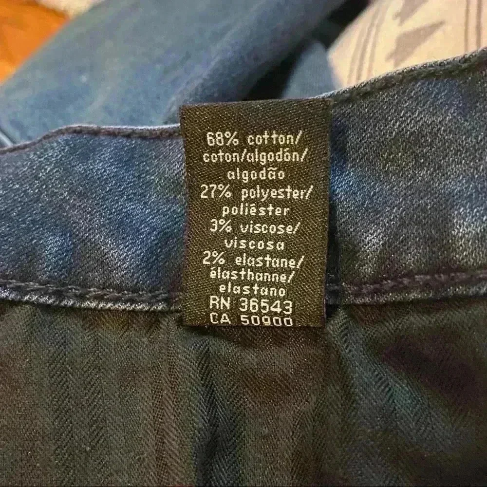 Calvin Klein Jeans shorts with embroidered belt